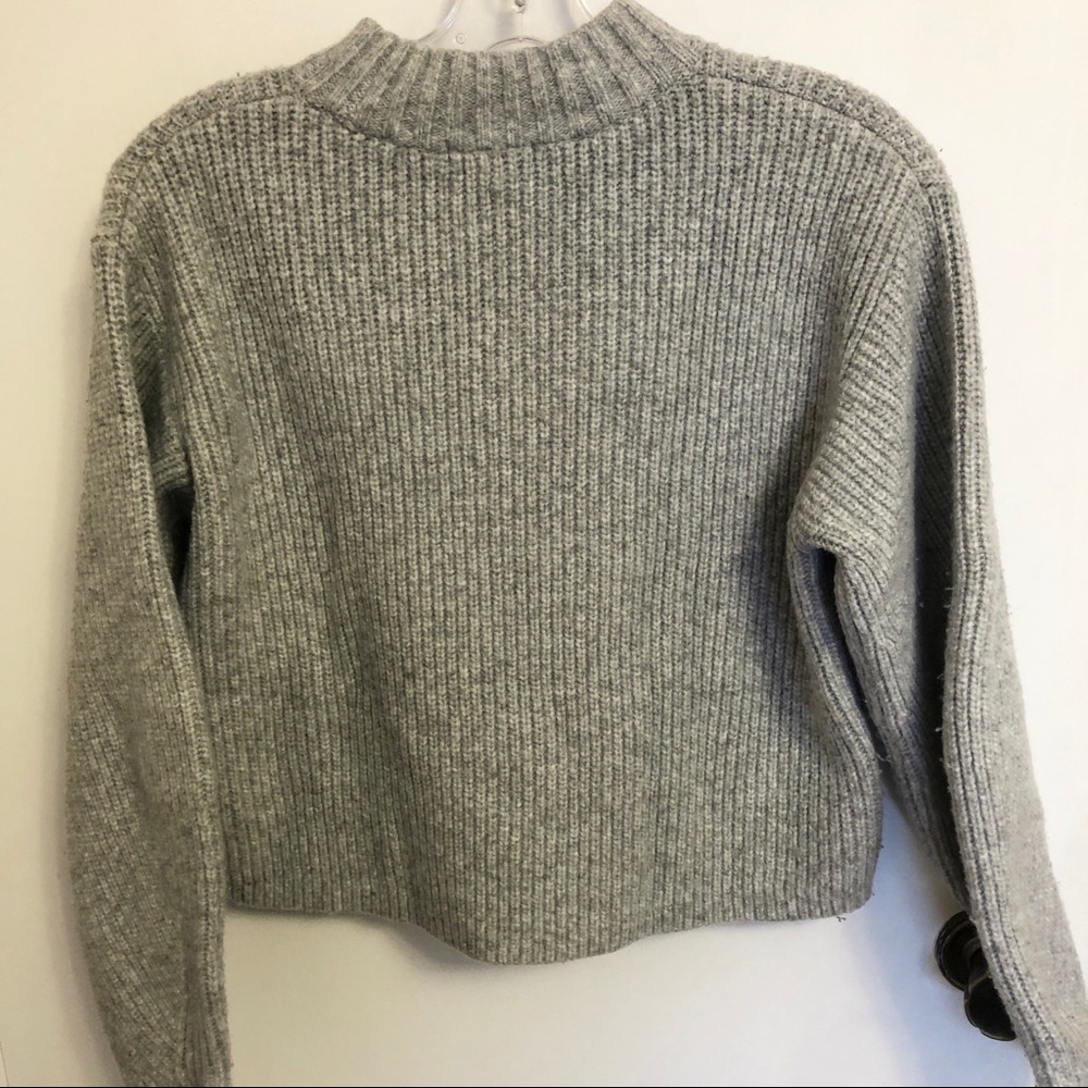 H&M Gray Ribbed Sweater - Picture 7 of 7